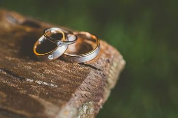 Eszter �s Jani karikagy�r�vel kapcsolatos visszajelz�se