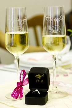 Gy�rgyi �s Csabi eljegyz�si gy�r�vel kapcsolatos visszajelz�se